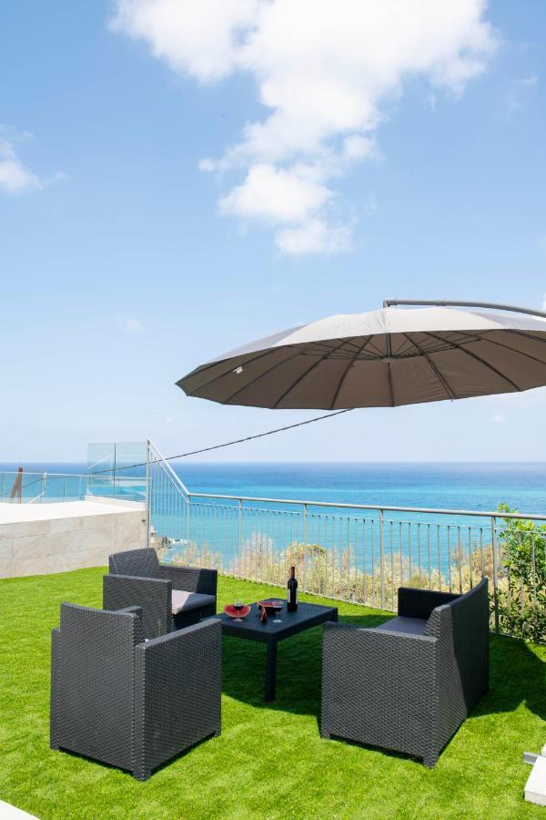 Paradise Blue Villa Pomos Exterior photo
